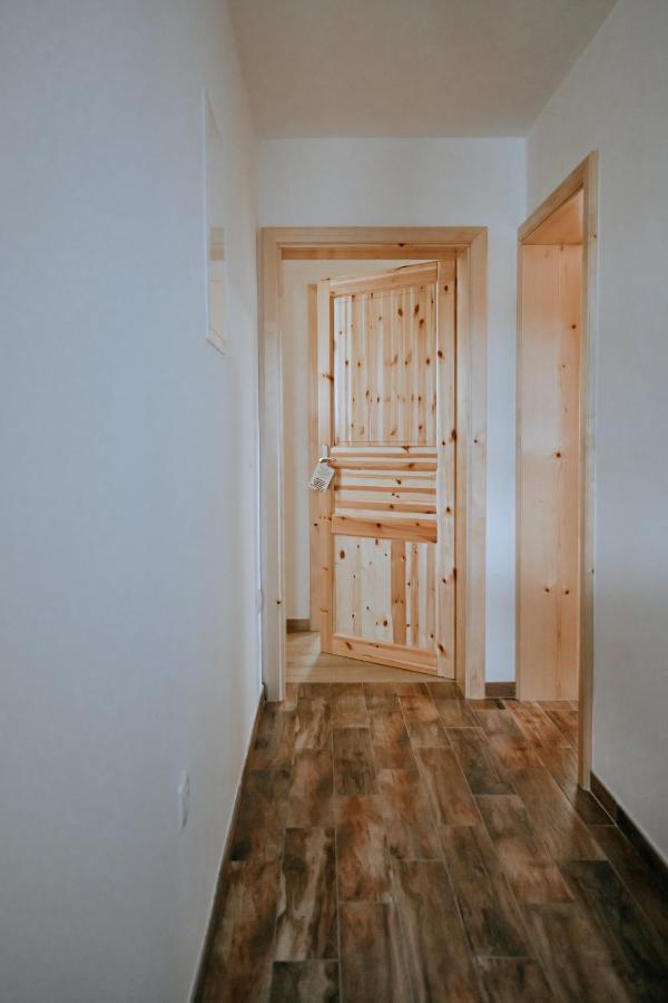 Apartments Cenda Железнікі Екстер'єр фото
